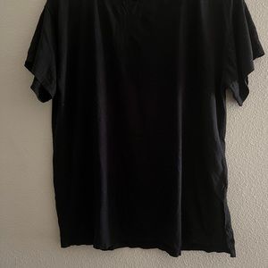 Black relaxed fit, pocket tee